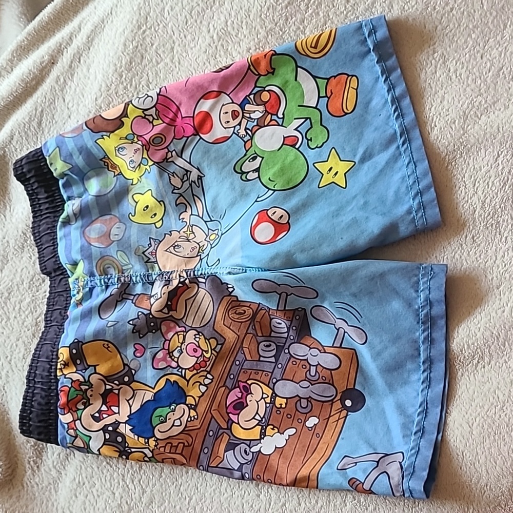 Super Mario Swim Trunks - Picture 4 of 4